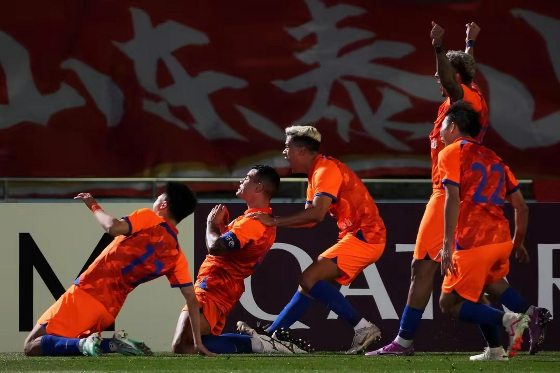 山东鲁能成功战胜对手，提升排名