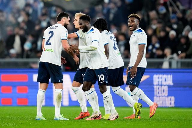 拉齐奥客场爆冷负于弱旅，状态起伏不定