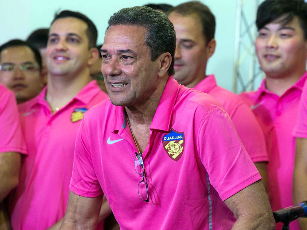 前主帅重回老东家期待带领球队再创辉煌